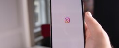 Chytrý telefon s Instagramem a italské publikum sledujících